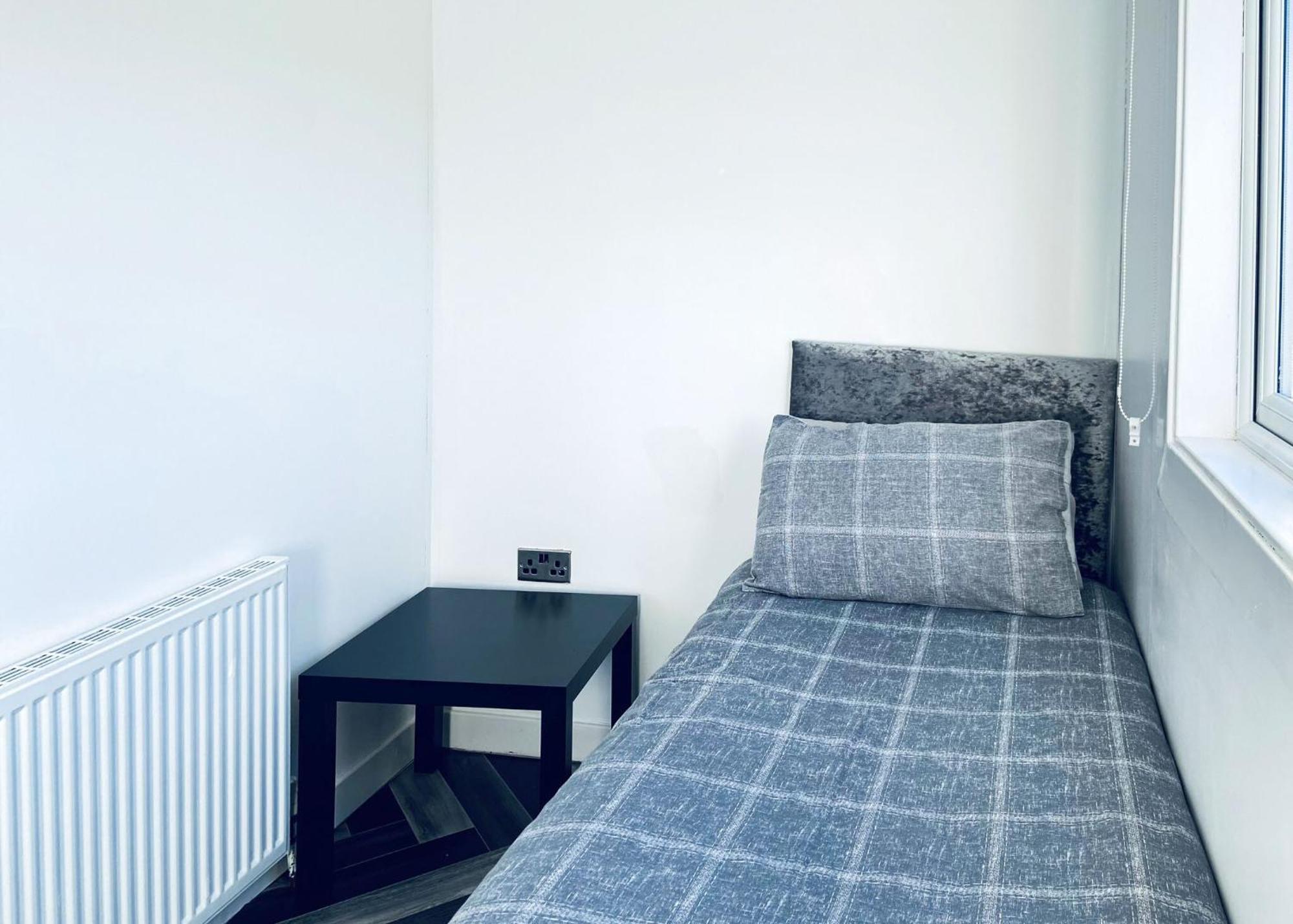 Hotel Arran Hills Kilwinning Esterno foto
